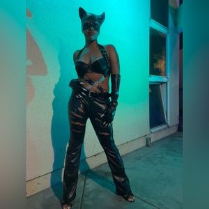 Catwoman Halloween Costume (Halle Berry 2004)